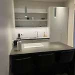 Cozy One Bedroom Apartment Close To City Center