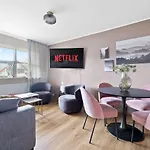 Venture Vacation-Restful Retreat In The Suburbs