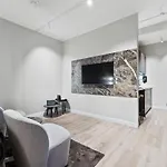 Luxury Studio Suite In Reykjavik