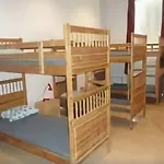 Domus Guesthouse - Hostel