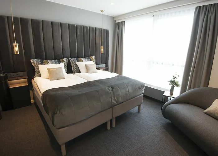 B14 Apartments & Rooms