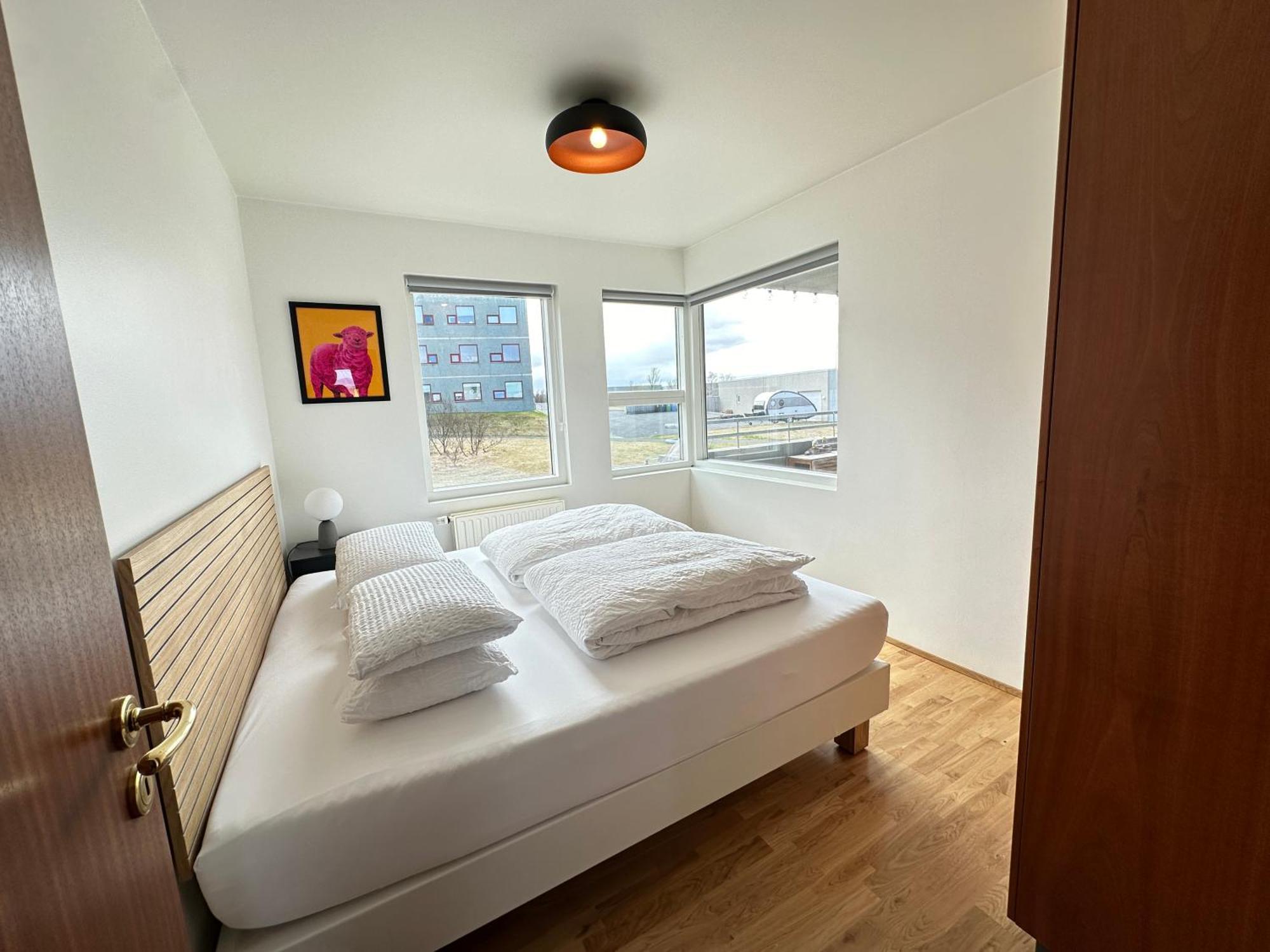 In Mariubaugur,with Fantastic View Over - Birta Apartment Reykjavik
