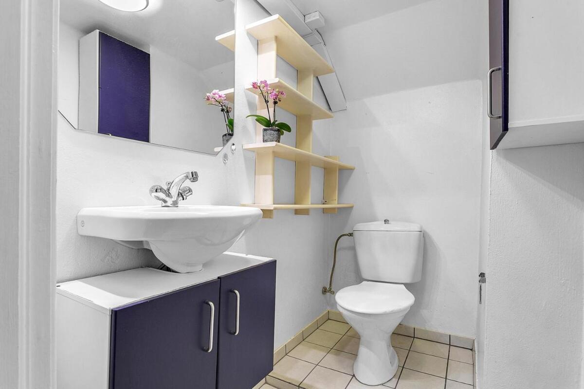 Downtown Apartment *