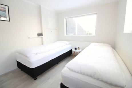 Beautiful And Quiet In Center - Perfect Location Apartment *
