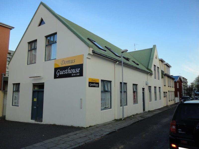 Domus -