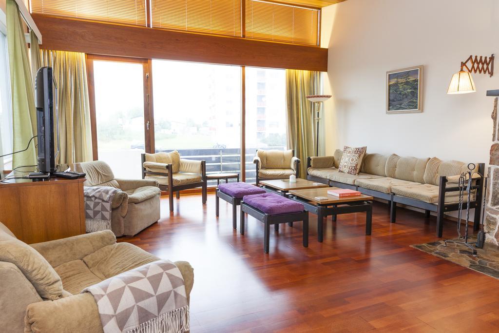 Cozy 60's In Villa