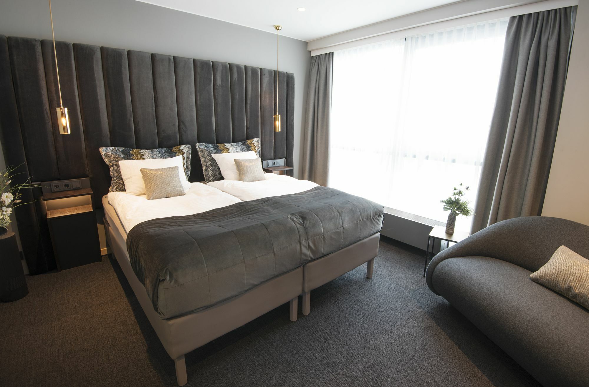 Aparthotel B14 & 4*