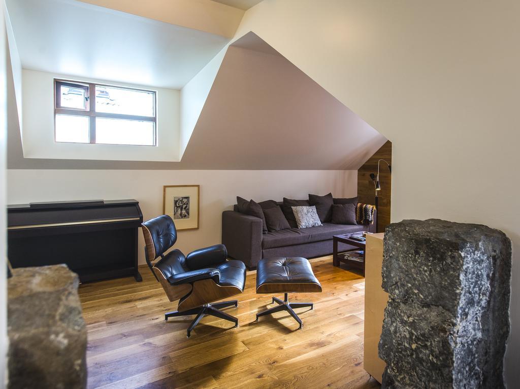Icestay Stone Reikiavik