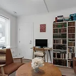 Reykjavík Central Apartment - Best location!
