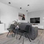 Bríetartún 11