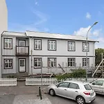 Sunny Apartment In The Reykjavik City Center