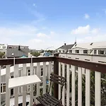 Sunny Apartment In The Reykjavik City Center