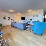 Cosy And Spacious Apartment In Reykjavik