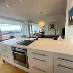 Modern And Centrally Located 3Bedr Apartment In Reykjavik