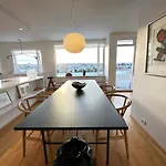Modern And Centrally Located 3Bedr Apartment In Reykjavik