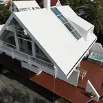 Big Villa Centrally Located In Reykjavik