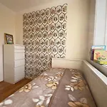 Family-Friendly Apartment Close To Downtown With Private Parking!