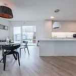 Glacial Properties, Cozy Apartment In Kopavogur