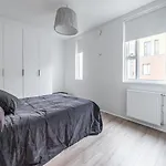 Glacial Properties, Cozy Apartment In Kopavogur