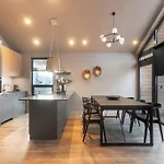 Old Listing Luxury Down Town Free Parking
