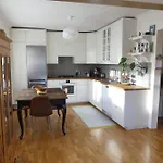 Bright 2 Bedroom Apartment In Reykjavik