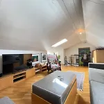 Apartment In Skolavoerthustigur - Birta Retnals