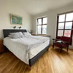 Apartment In Skolavoerthustigur - Birta Retnals