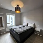Tranquil Reykjavik Hideaway