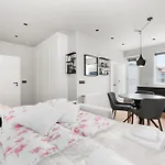 Stylish Apartment In Centre Of Rvk