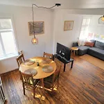 Cozy Corner Apartment In Perfect Location Downtown Reykjavik