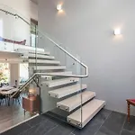 Bright House For 6 People, With Hut Tub In Garden
