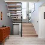 Bright House For 6 People, With Hut Tub In Garden