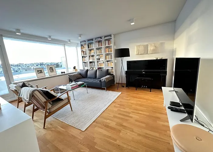 Modern And Centrally Located 3Bedr Apartment In Reykjavik