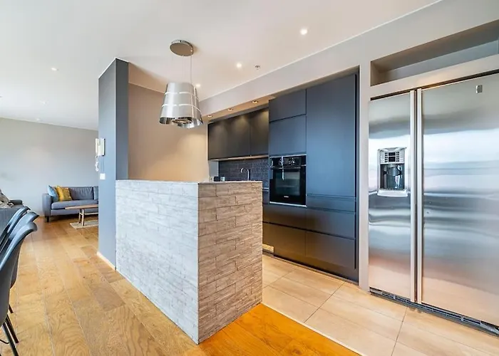 Luxury Apartment, Prime Location
