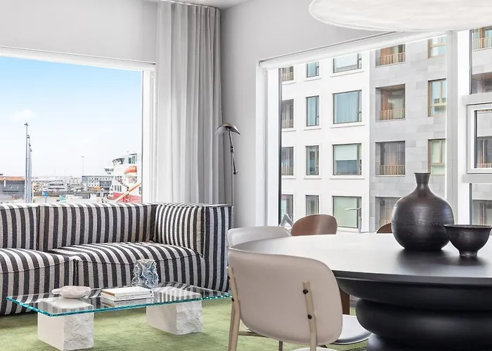 Harbour View 2Br & 2Ba City Center With Free Parking