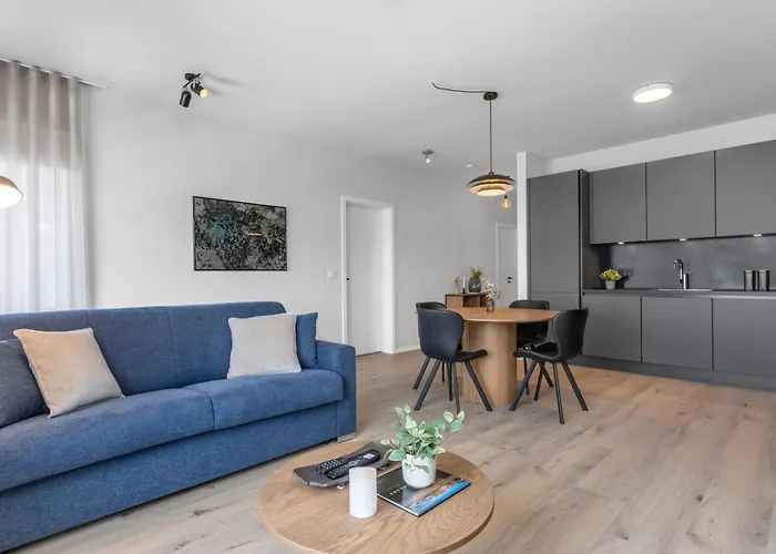 Modern 2-Bedroom Apt In Prime Reykjavik Location