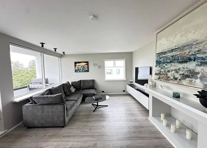 Modern Apartment In Safamyri In Reykjavik - Birta Rentals