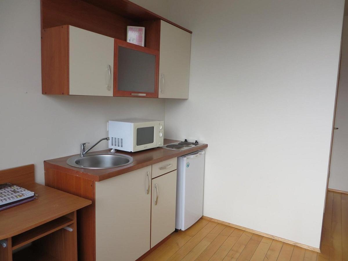 Hotel Hraun 3*