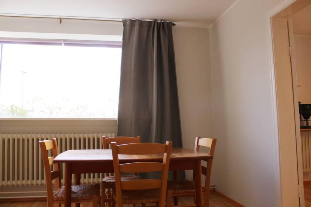 Cozy Seaside Atl. Ocean View Studio Apt Sleeps 4 Reykjavik