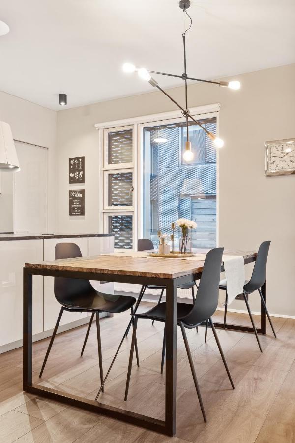 Stunning City Centre Oasis Apartment *