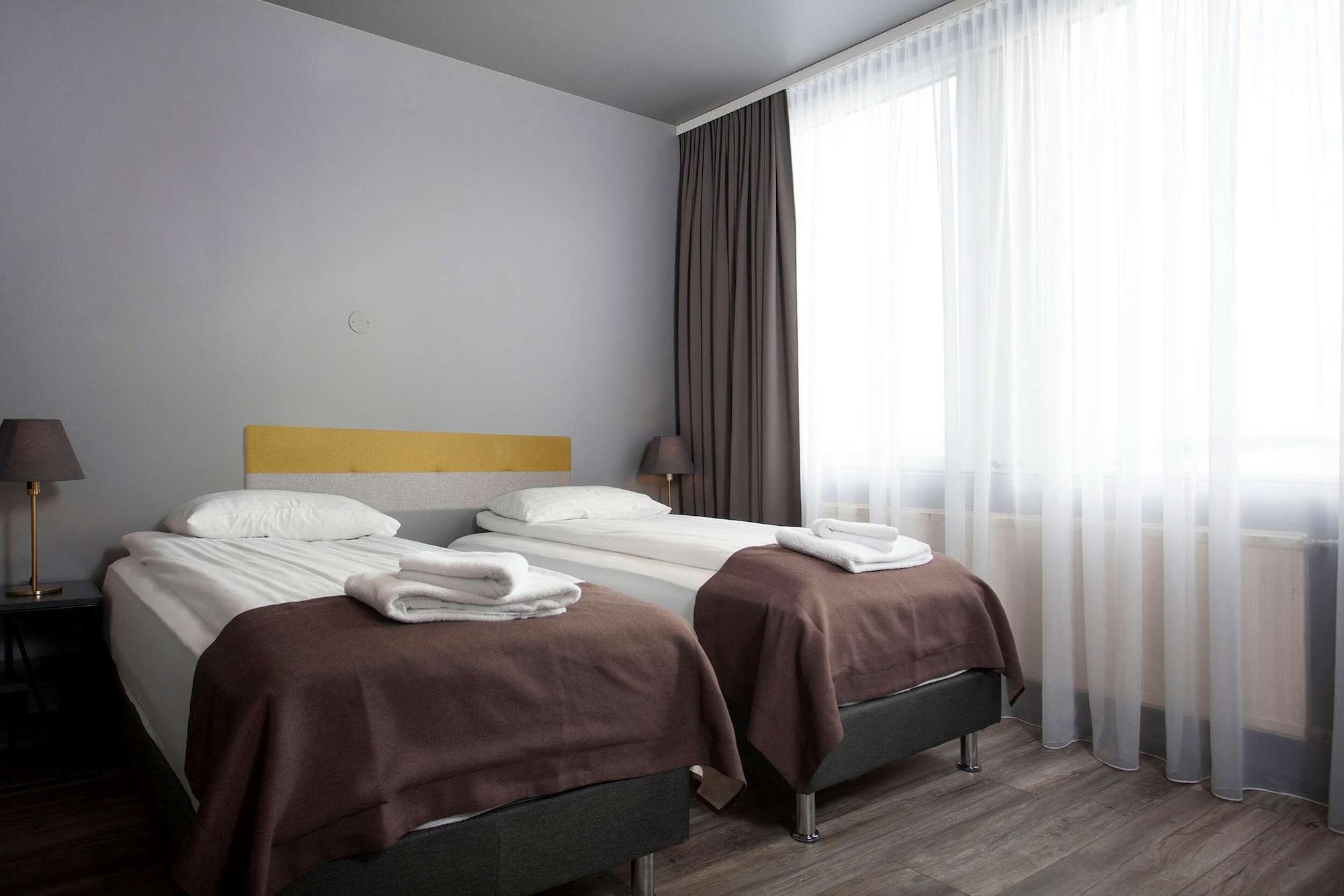 Hotel Hraun 3*