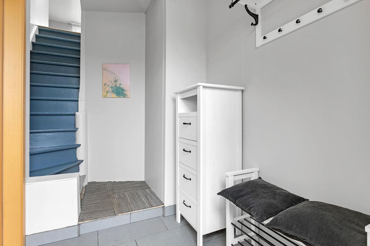 Lovely 2-bedroom Apt - Quiet Seaside Neighborhood Apartment Reykjavik