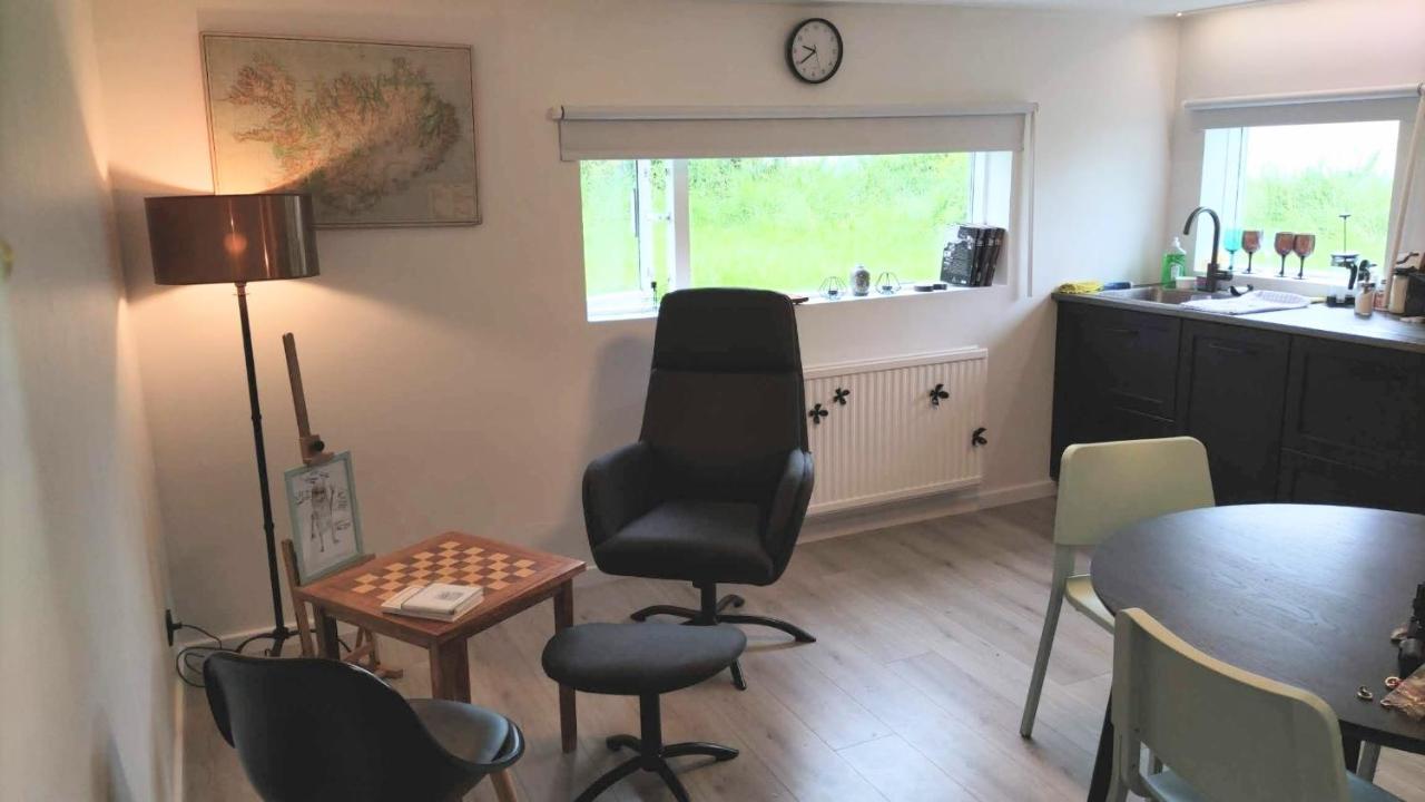 Bottom Of The Valley Apartment *