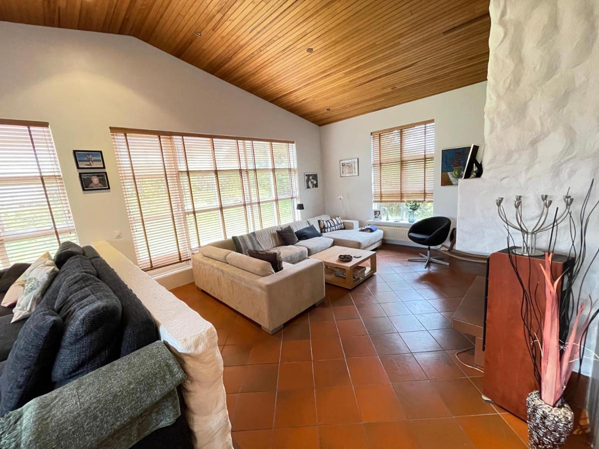 Spacious And Cozy 4 Bedroom House In Reykjavik