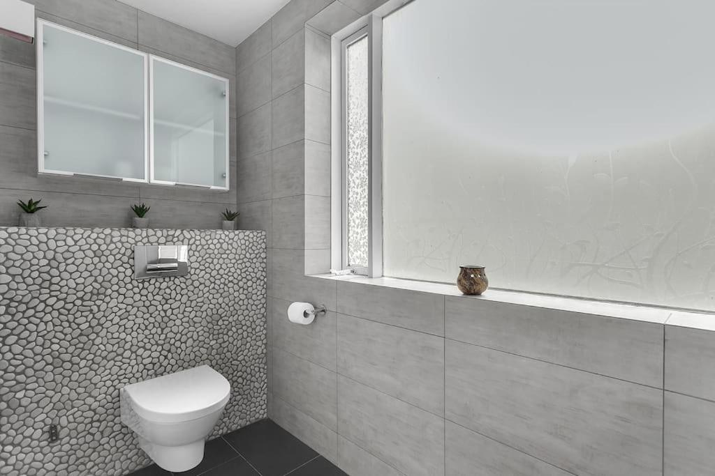 Central - Sea View Apartment *