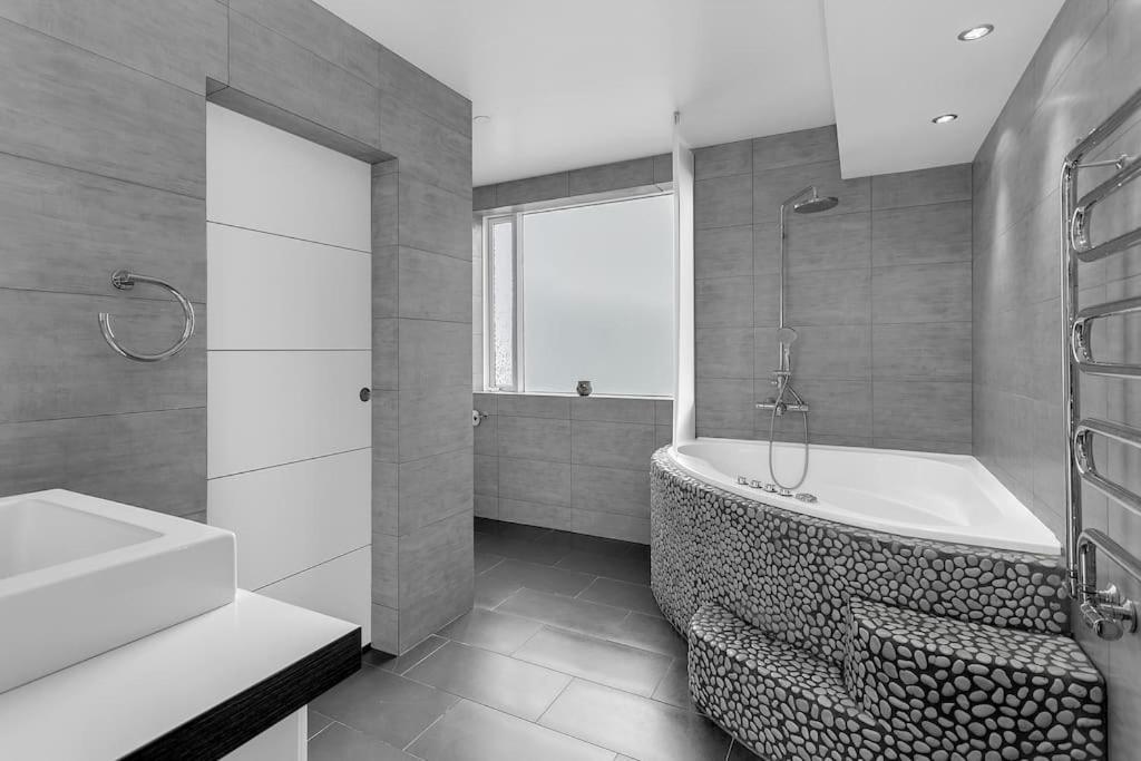 Apartment Central - Sea View *