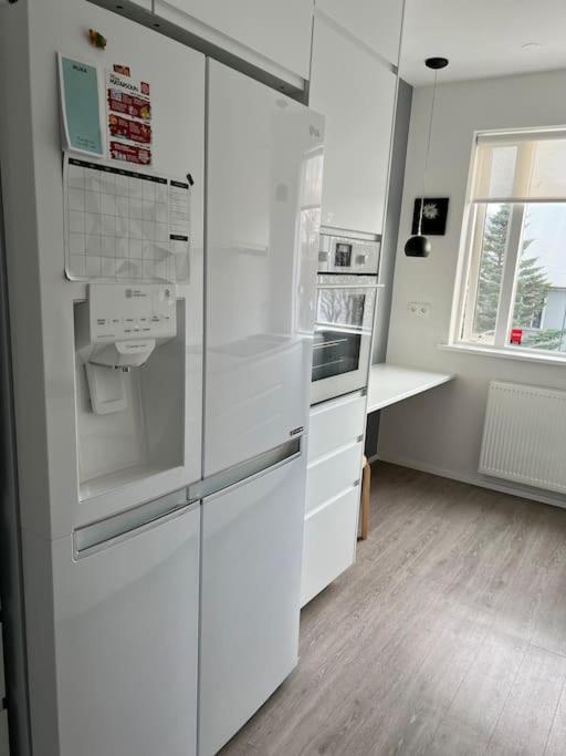 Lovely 1-bedroom With Free Parking Space Apartment
