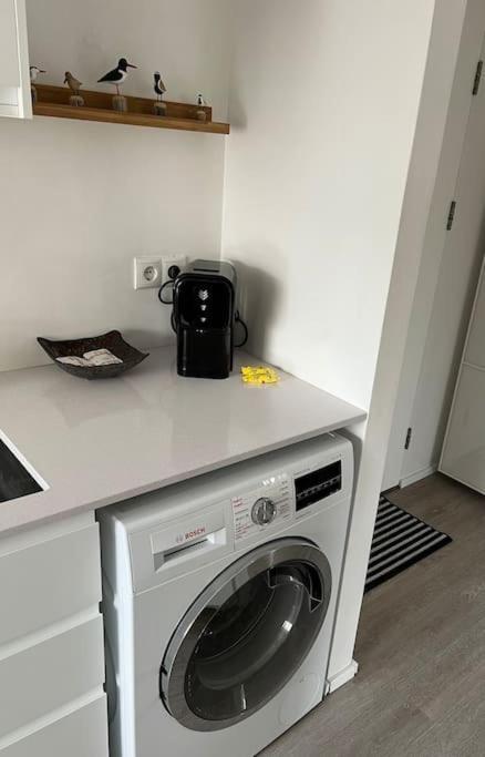 Lovely 1-bedroom With Free Parking Space Apartment
