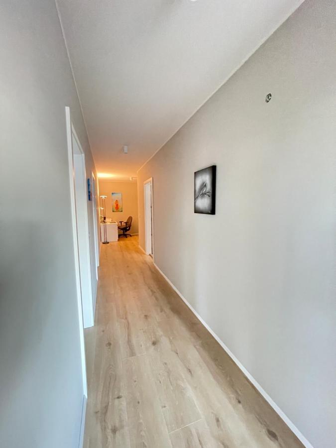 Modern And Spacious 2br Only 5,5 Km Drive From Downtown * Reykjavik