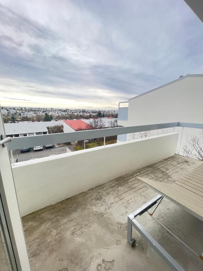 Apartment Modern And Centrally Located 3bedr In *